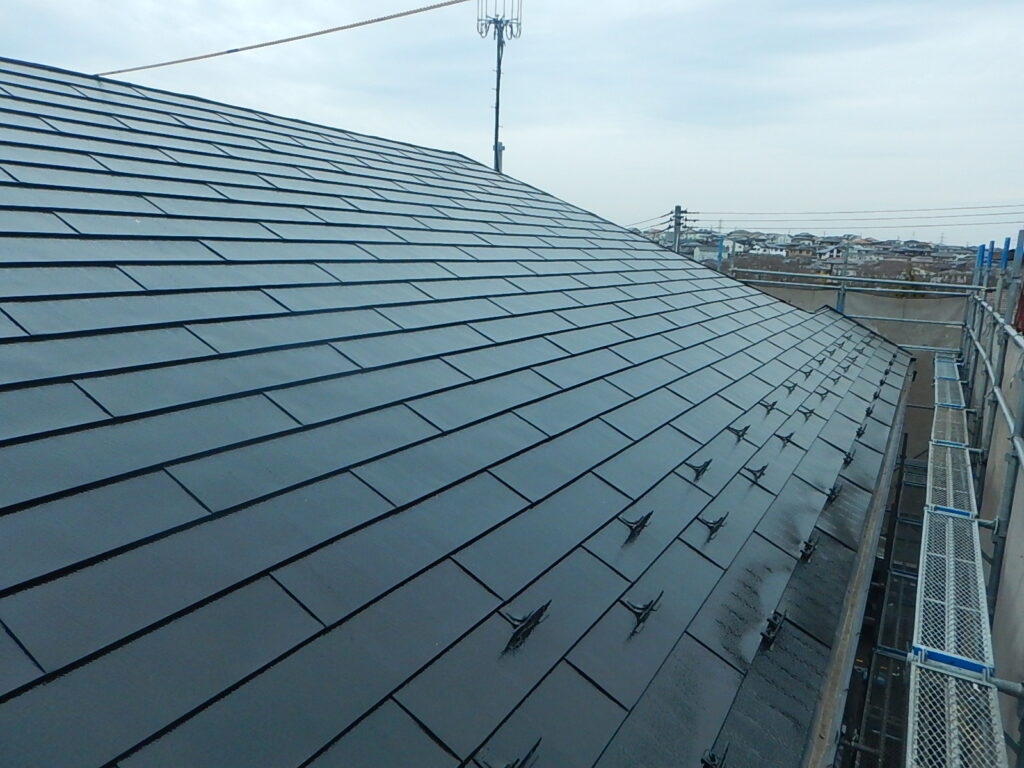 シリコン樹脂塗料塗布２回目<br />
施工完了