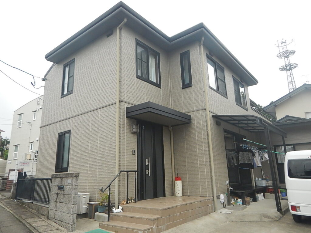 施工前<br />
南面　総２階建てのセキスイハイム