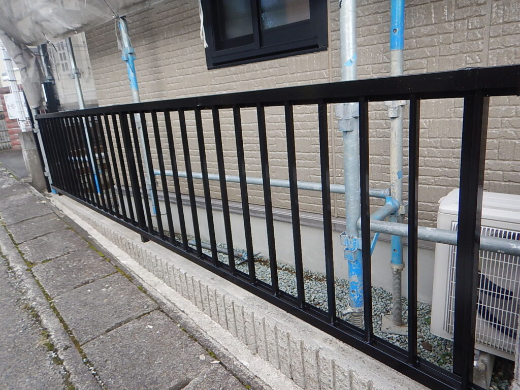 施工完了<br />
スチールフェンス